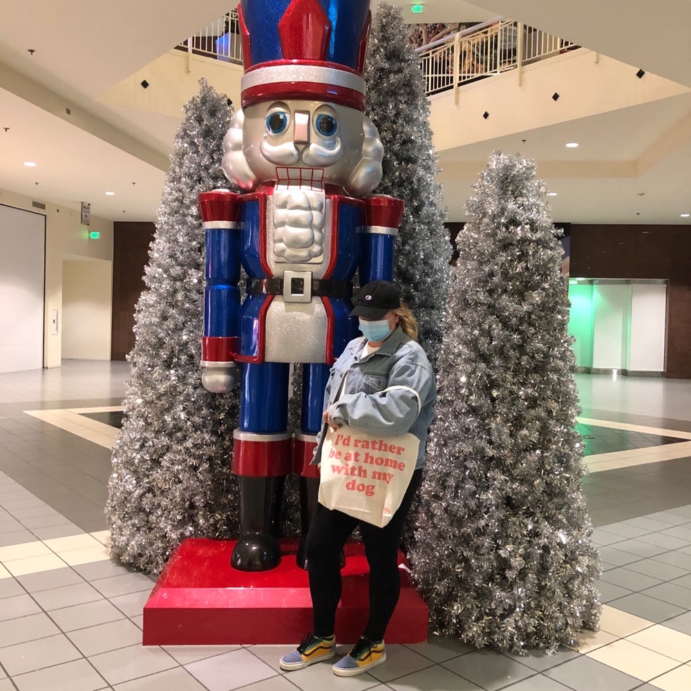 Meet your Posher, Violet